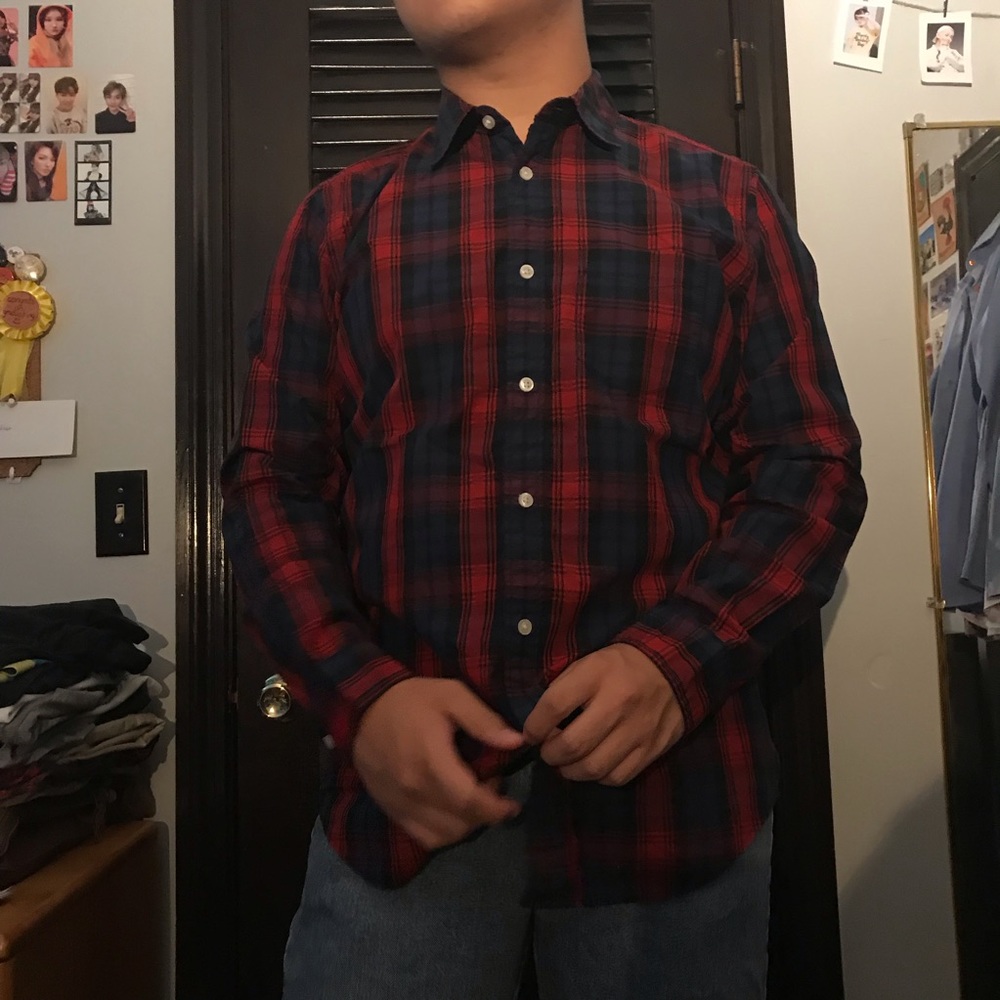 red and blue plaid button up shirt